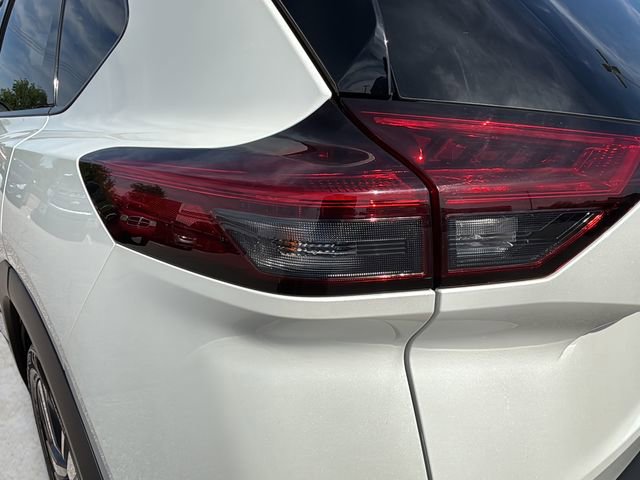 Used 2023 Nissan Rogue SL w/ SL Premium Package FWD image 27