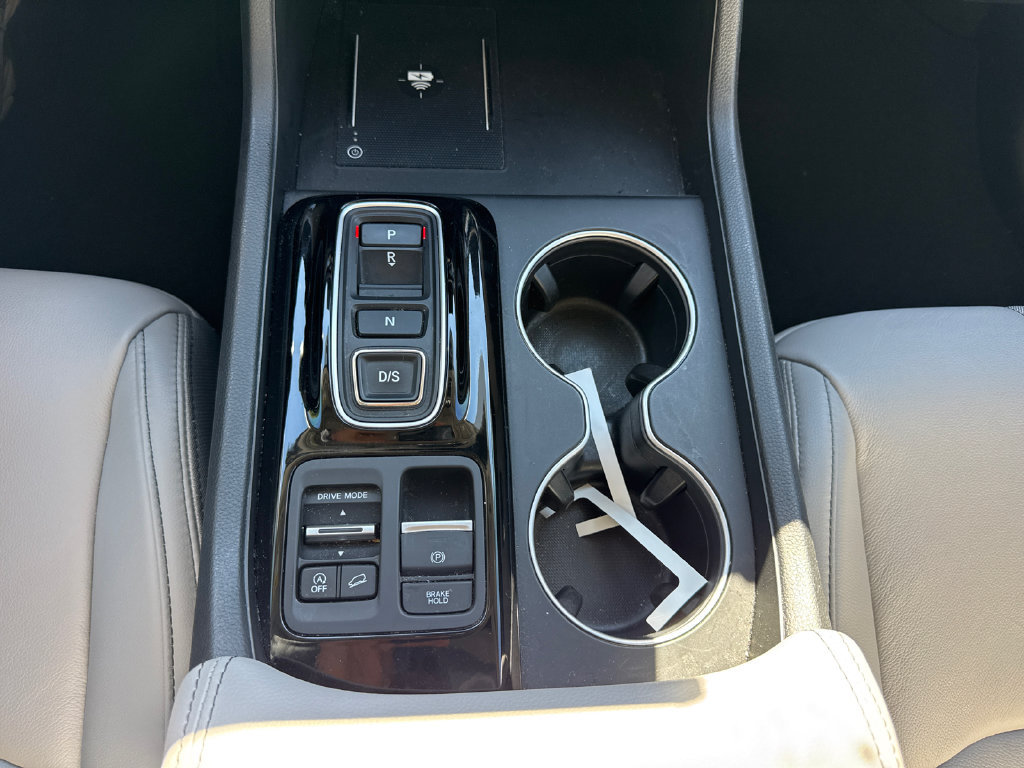 Used 2025 Honda Pilot Touring image 23