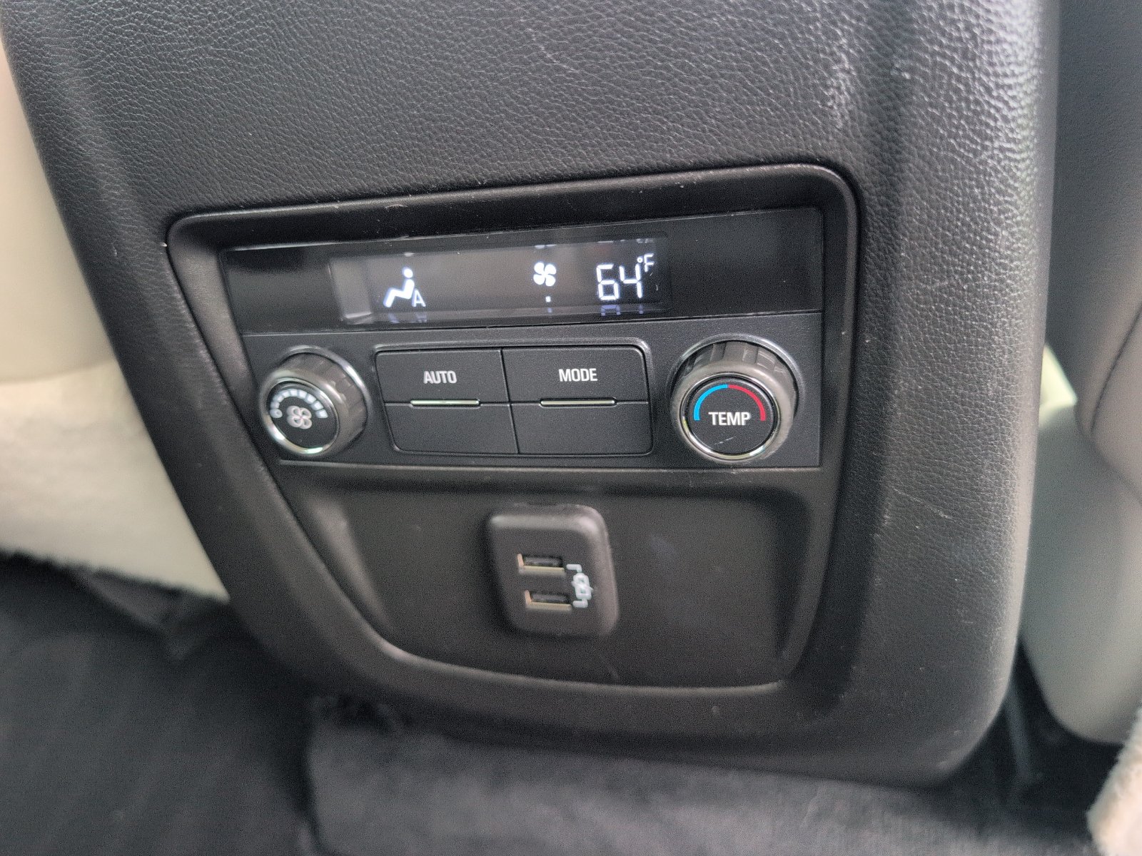 Used 2023 Buick Enclave Essence w/ Experience Buick Package FWD image 10