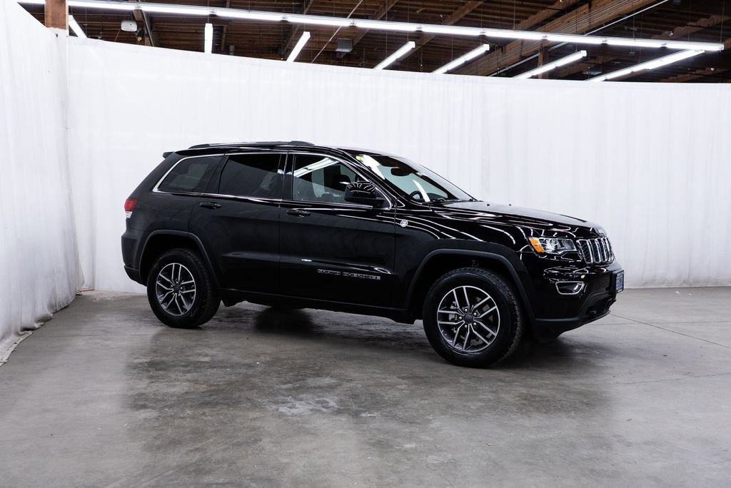 Used 2020 Jeep Grand Cherokee Laredo w/ Quick Order Package 2BN North AWD/4WD image 1