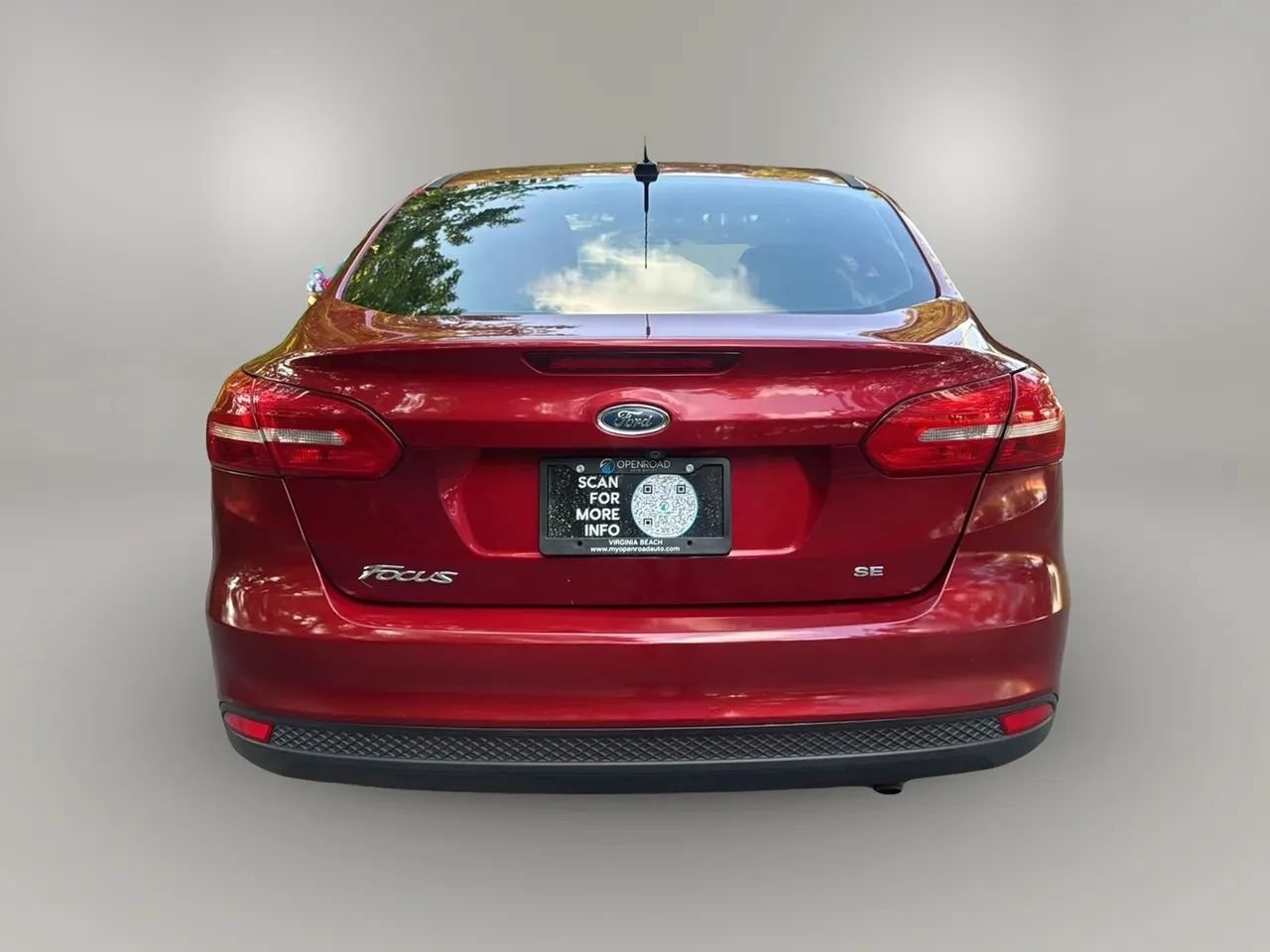 Used 2017 Ford Focus SE FWD image 5