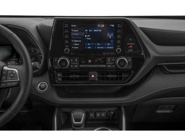 Used 2022 Toyota Highlander XLE AWD/4WD image 10