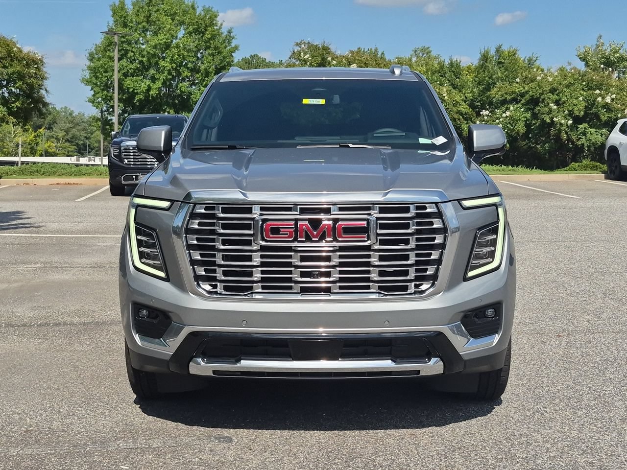 New 2026 GMC Yukon Denali AWD/4WD image 3