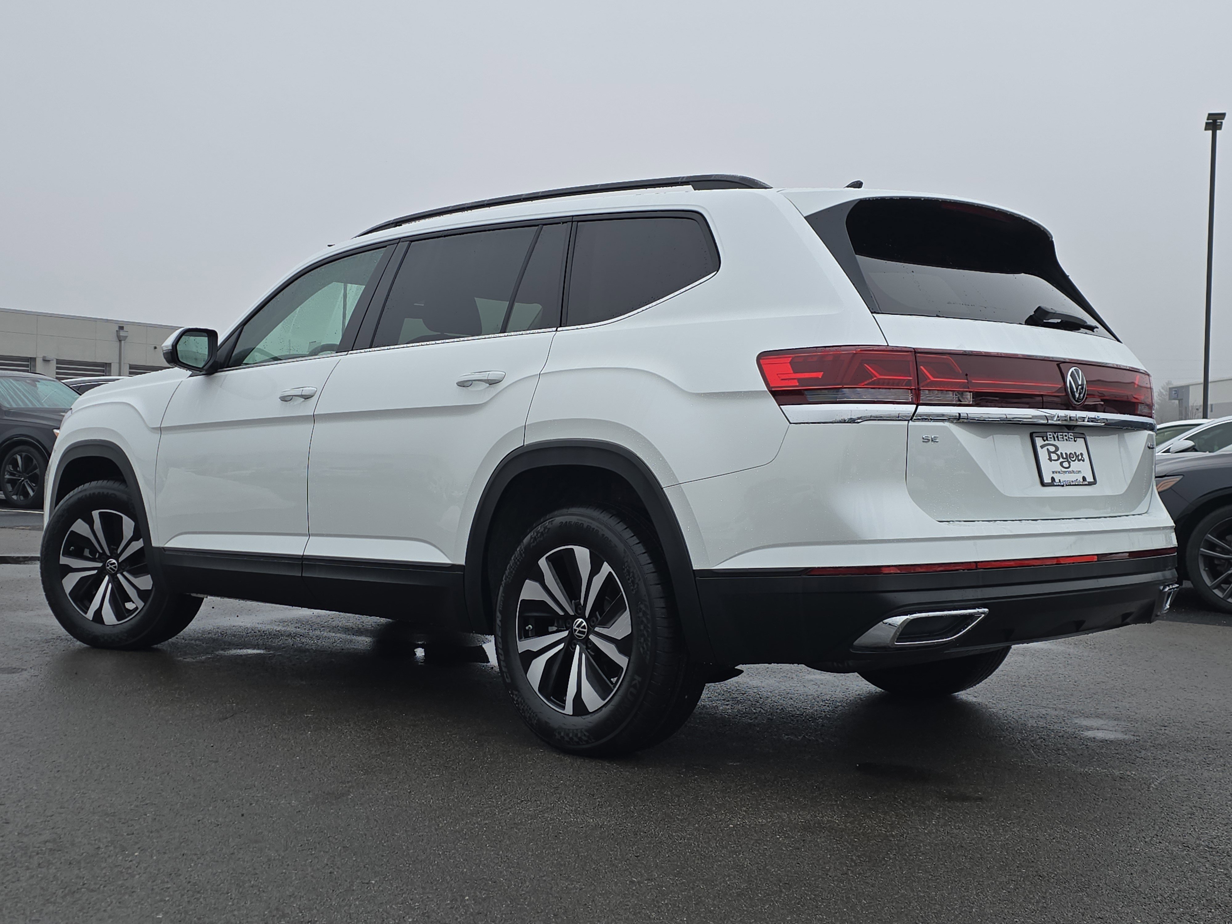 New 2026 Volkswagen Atlas SE image 5