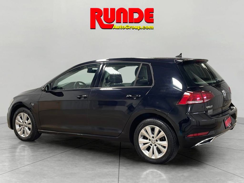 Used 2021 Volkswagen Golf 4-Door image 3