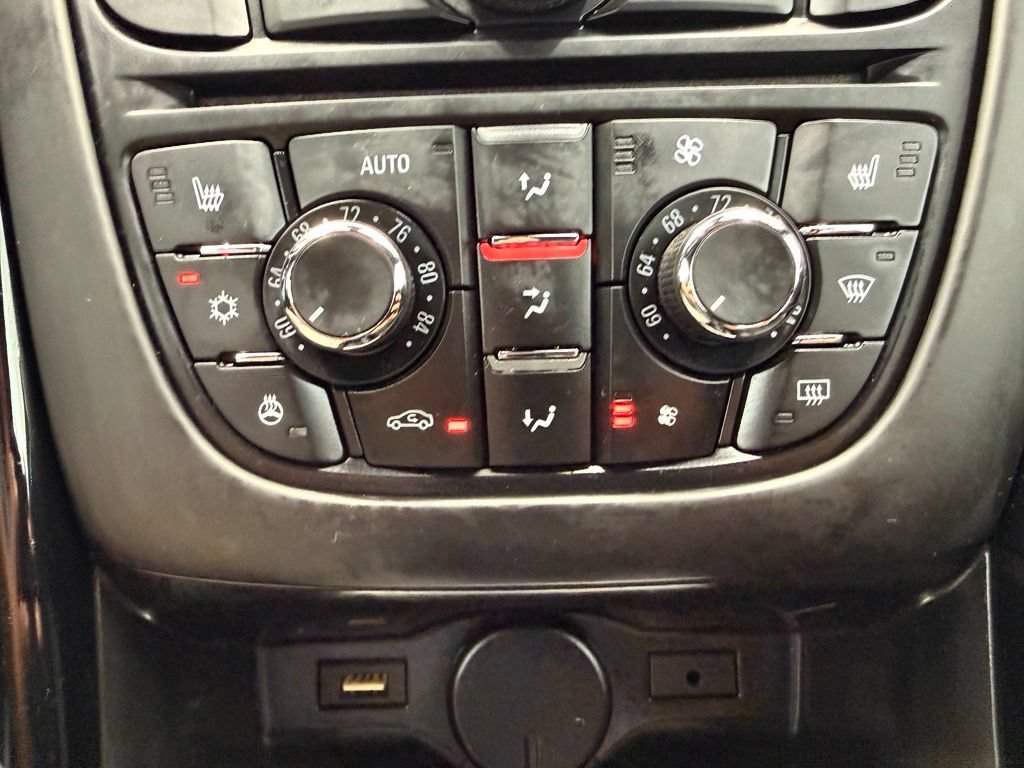 Used 2016 Buick Cascada FWD image 29