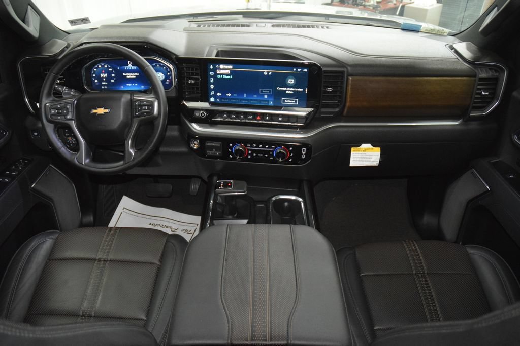 Used 2026 Chevrolet Silverado 1500 High Country w/ Technology Package AWD/4WD image 26