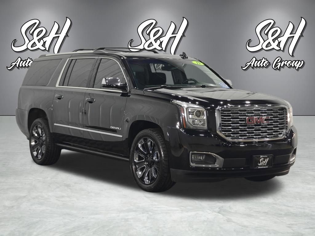 Used 2019 GMC Yukon XL Denali w/ Denali Ultimate Package AWD/4WD image 2