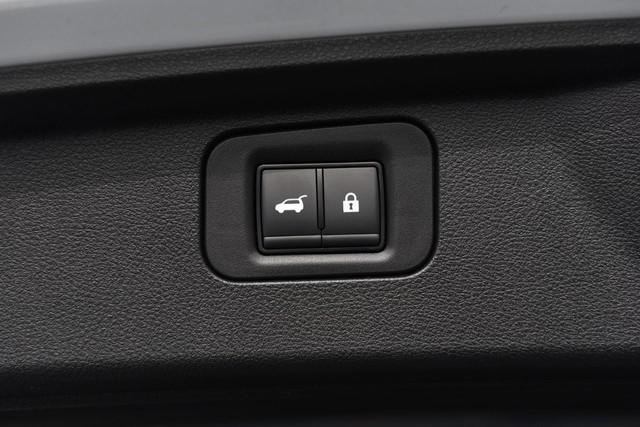 New 2026 Nissan Armada SL w/ Captain's Chari Seat Package image 33