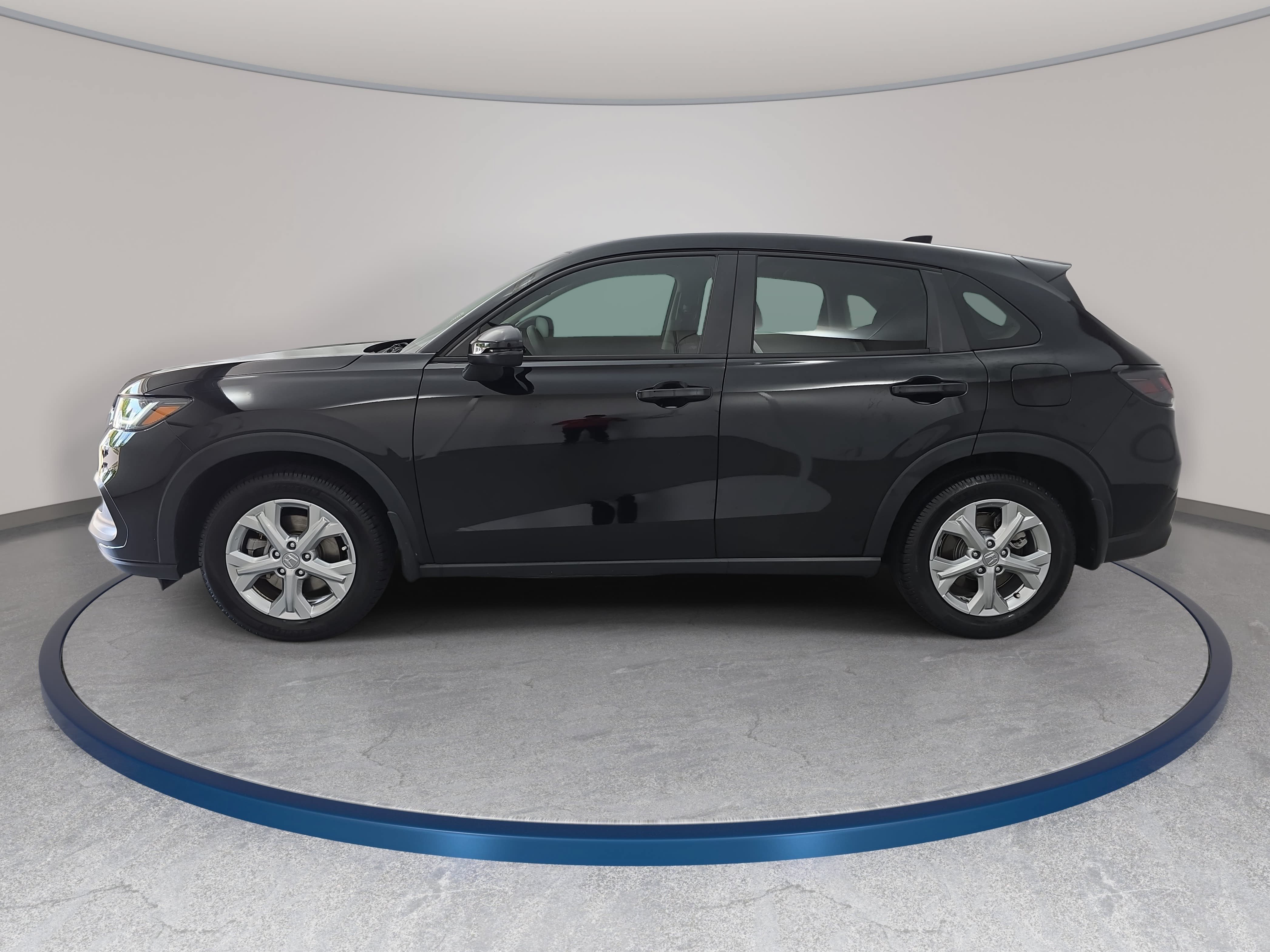 Used 2024 Honda HR-V LX image 8