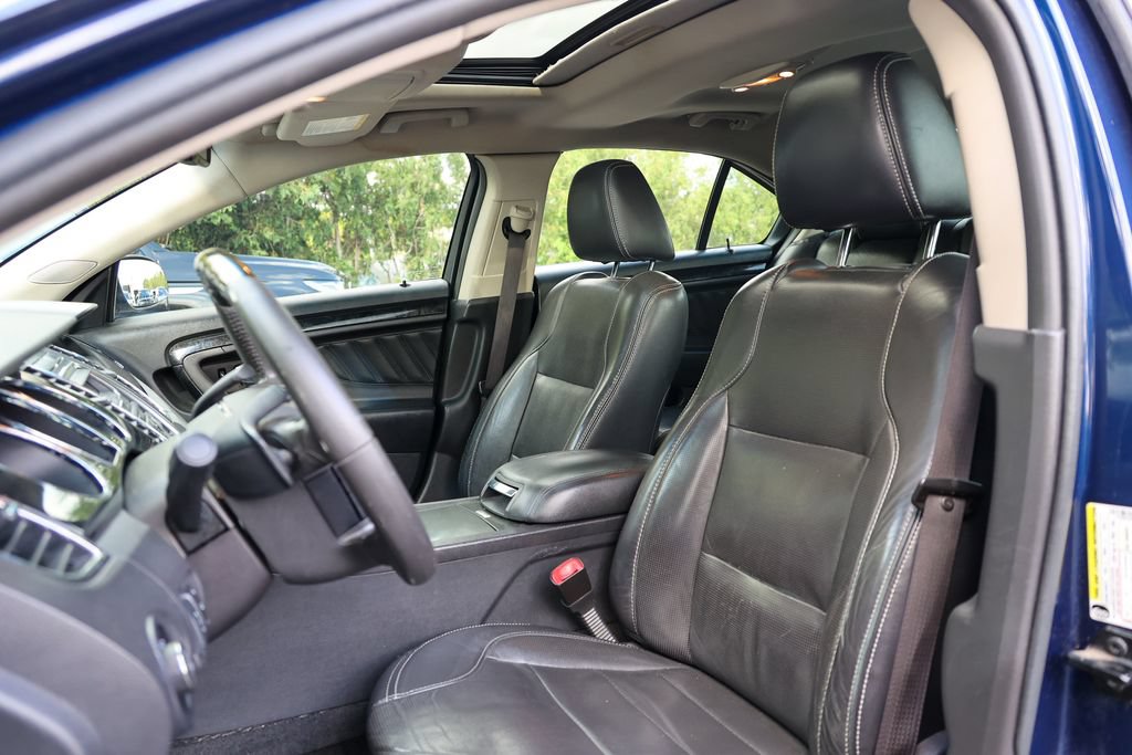 Used 2012 Ford Taurus Limited FWD image 30