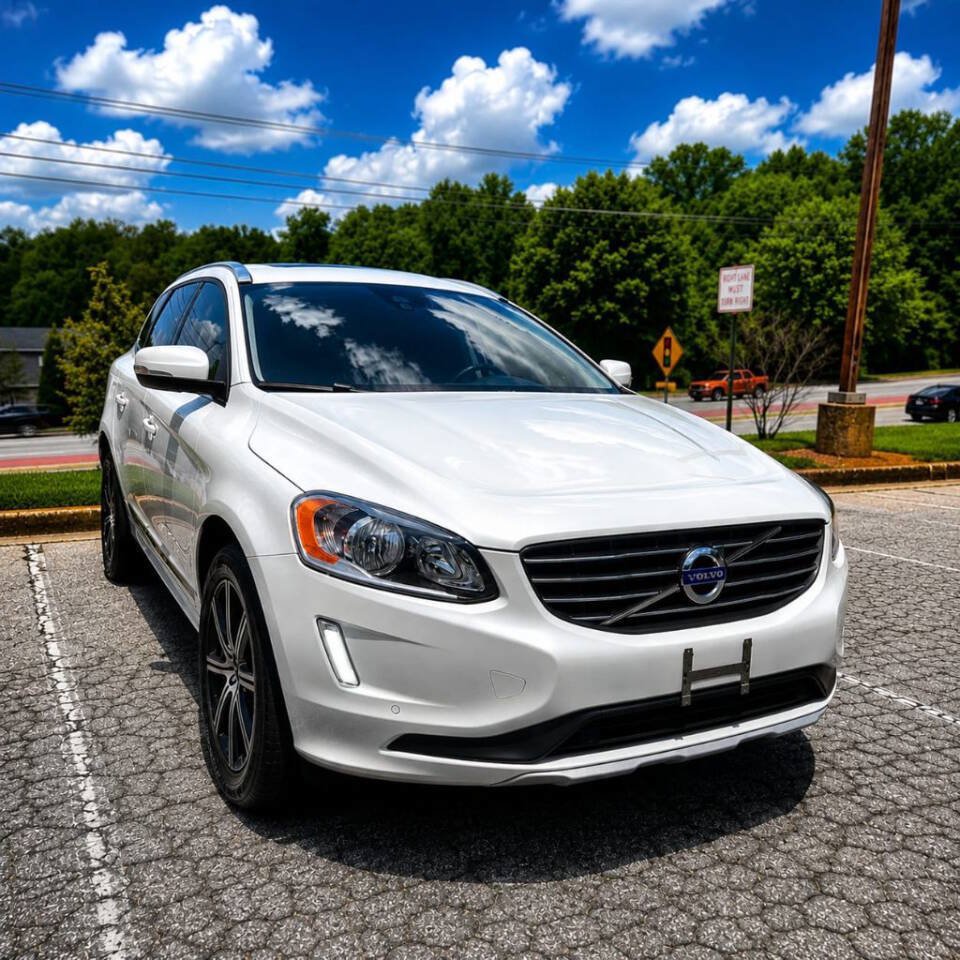 Used 2016 Volvo XC60 T6 AWD/4WD image 1