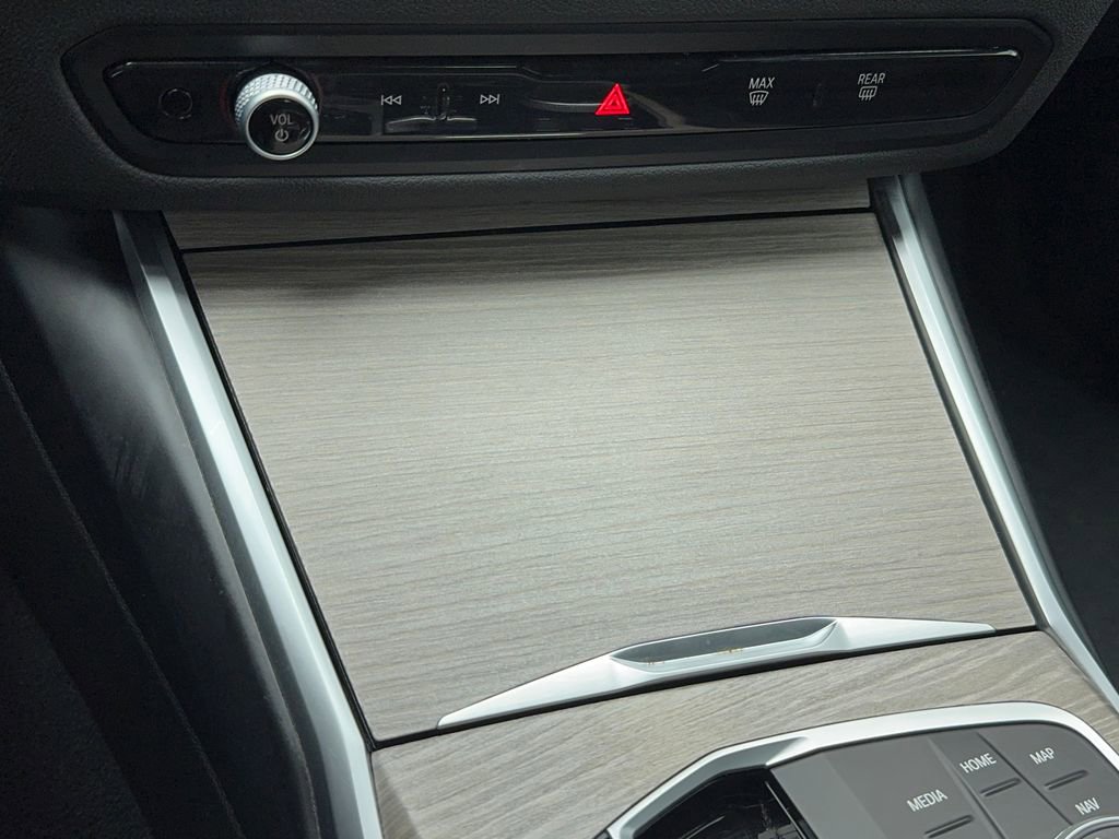 Used 2025 BMW 330i Sedan image 34