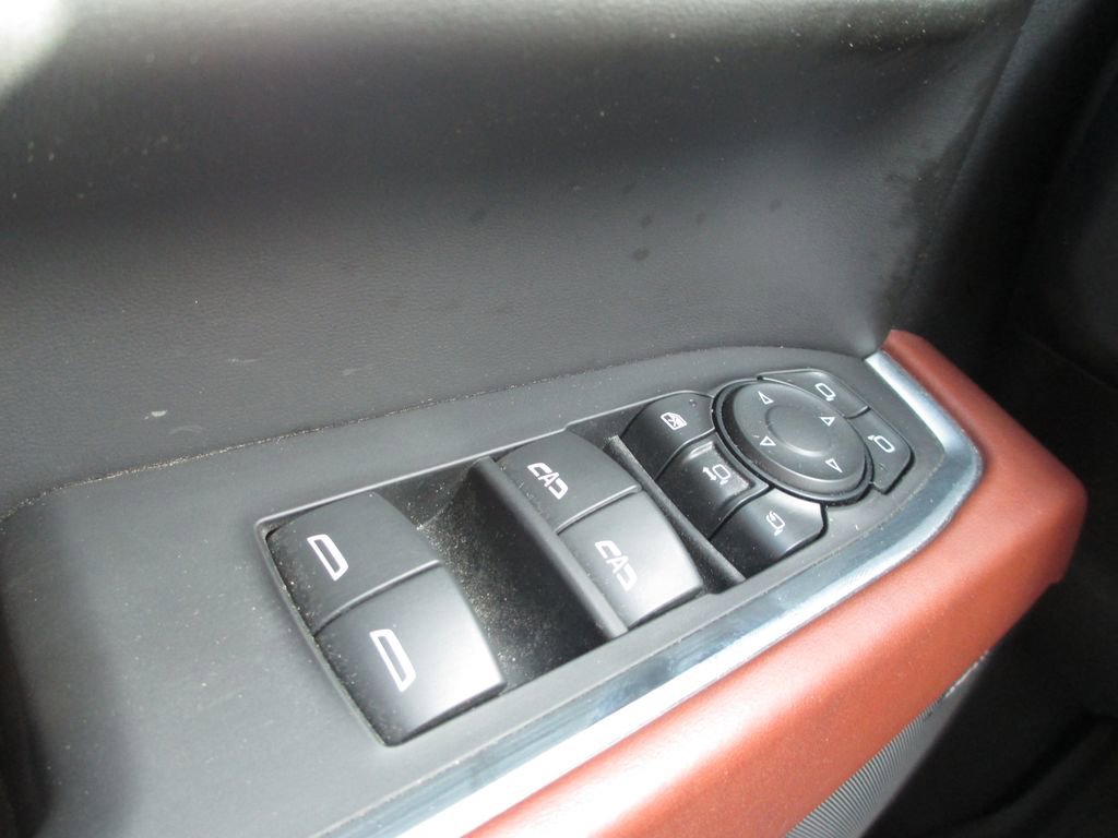 Used 2024 GMC Sierra 3500 Denali Ultimate image 29