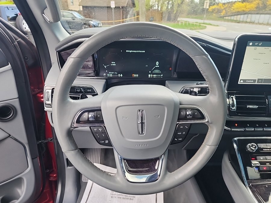 Used 2019 Lincoln Navigator L Reserve w/ Cargo Package AWD/4WD image 22