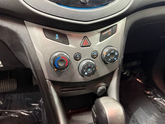 Certified 2015 Chevrolet Trax LT w/ LT Sun and Sound Package AWD/4WD image 20