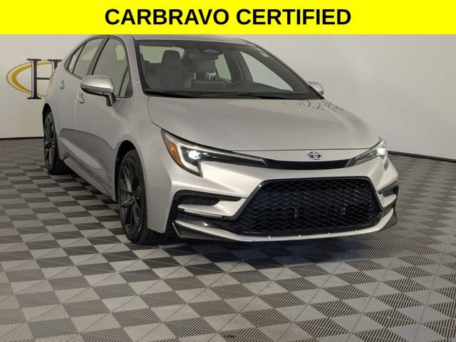 Used 2023 Toyota Corolla SE FWD image 2