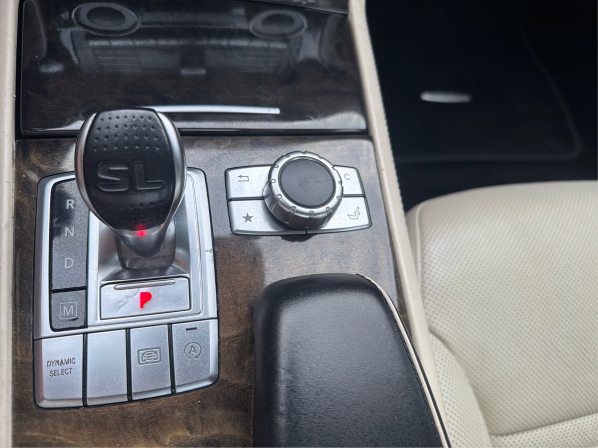 Used 2017 Mercedes-Benz SL 550 image 28