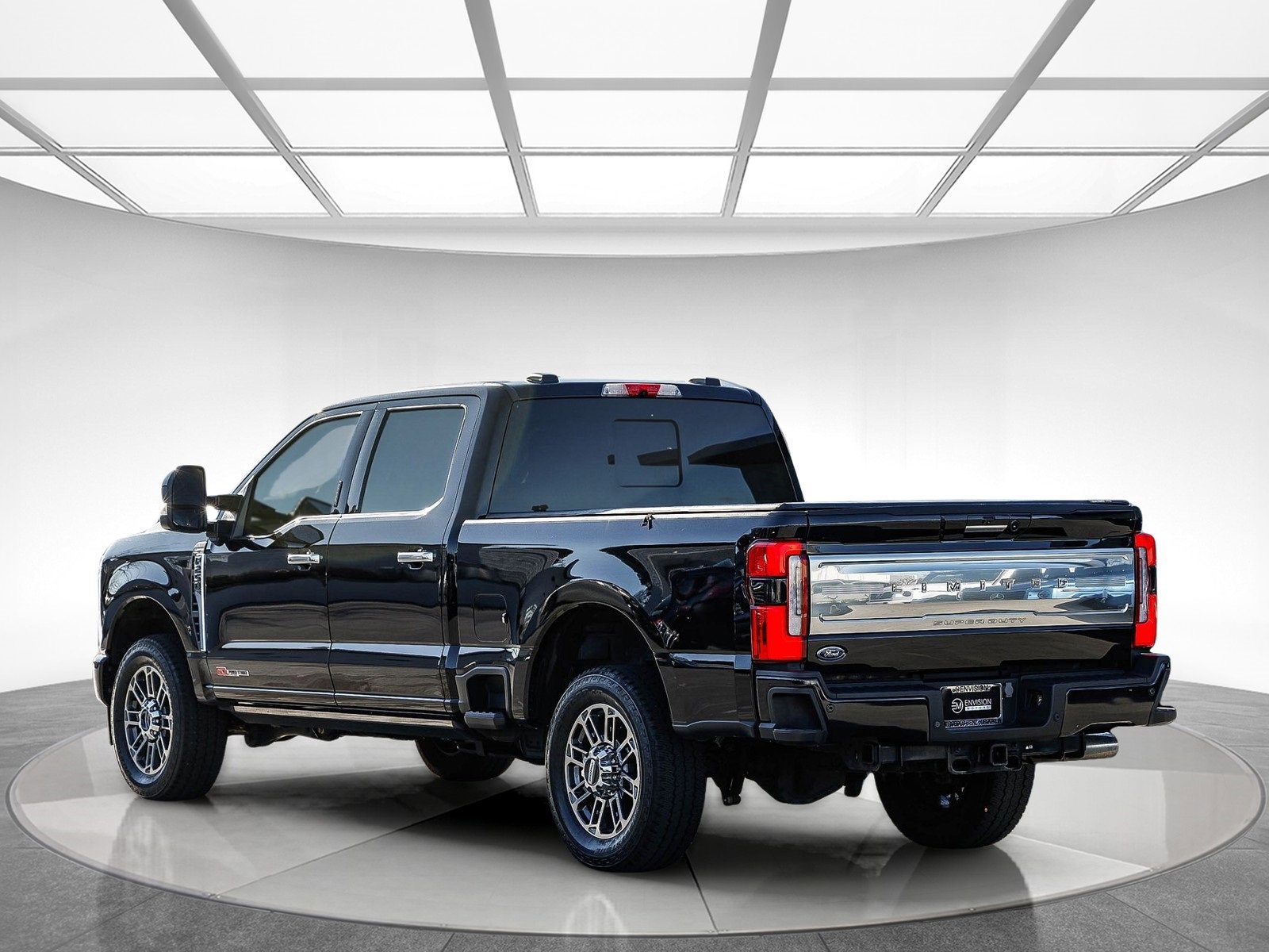 Used 2023 Ford F250 Limited w/ FX4 Off-Road Package image 2