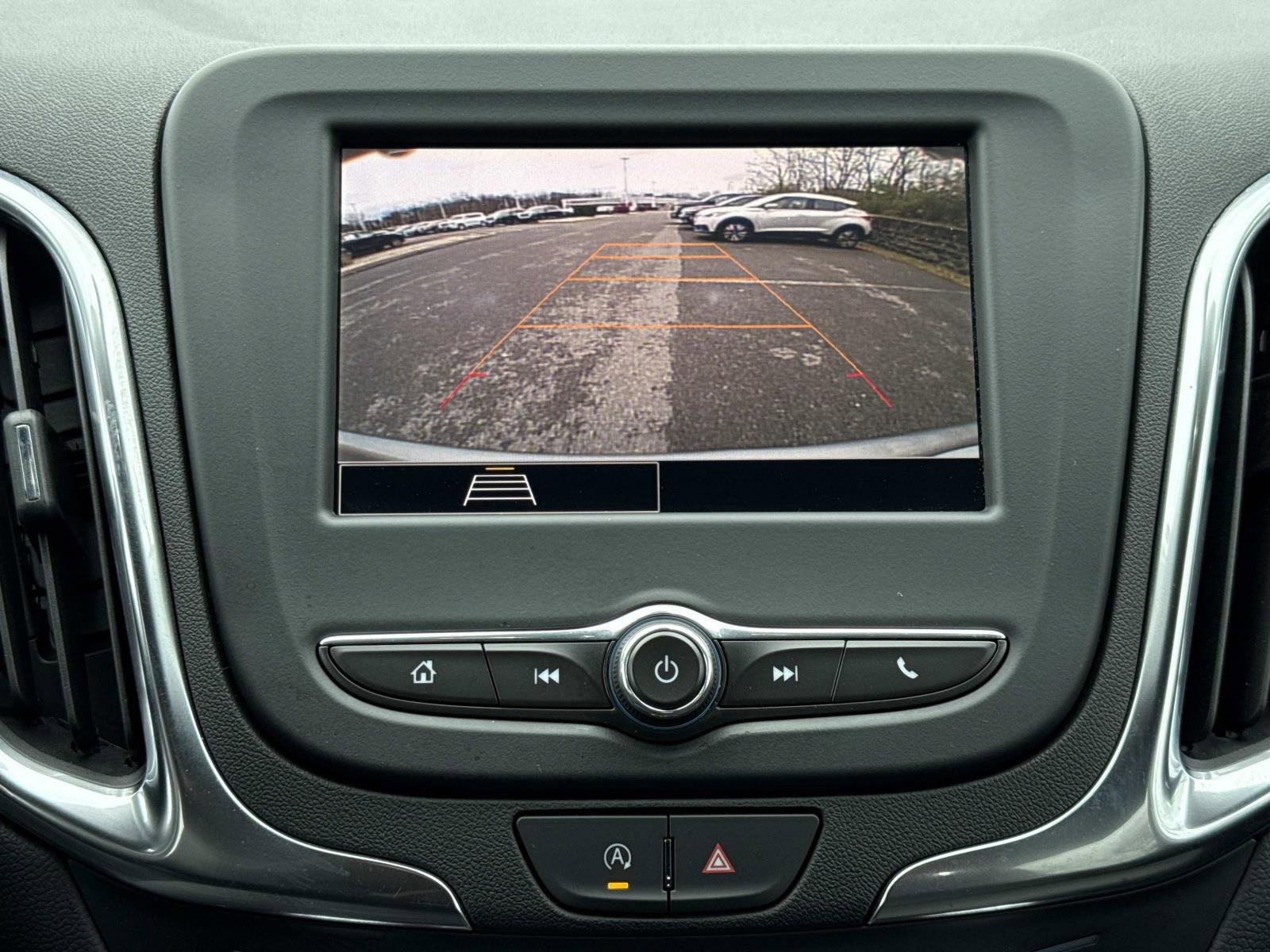 Used 2024 Chevrolet Equinox LT image 10