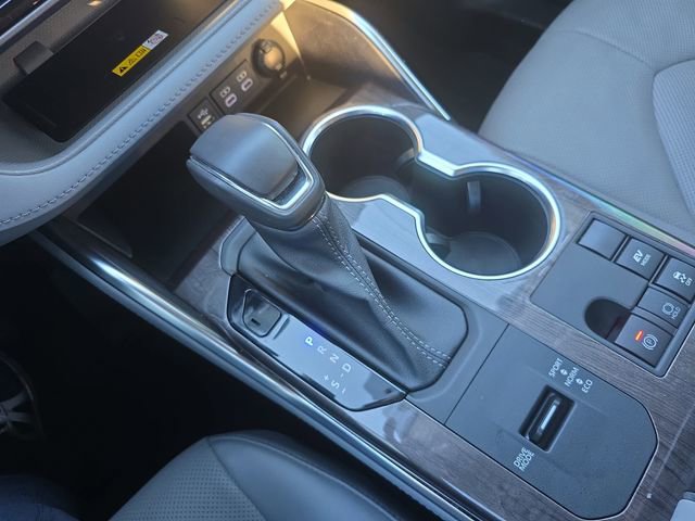 Used 2023 Toyota Highlander Limited image 26