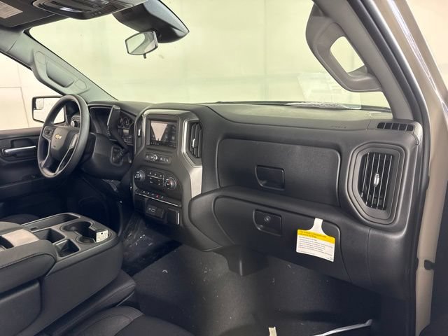 New 2026 Chevrolet Silverado 1500 Custom w/ Turbomax Blackout Package AWD/4WD image 34