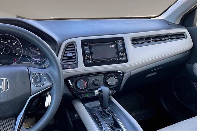 Used 2022 Honda HR-V LX image 9