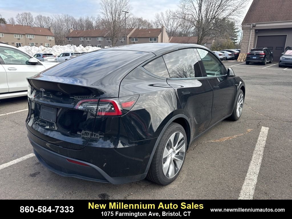 Used 2020 Tesla Model Y Long Range image 6