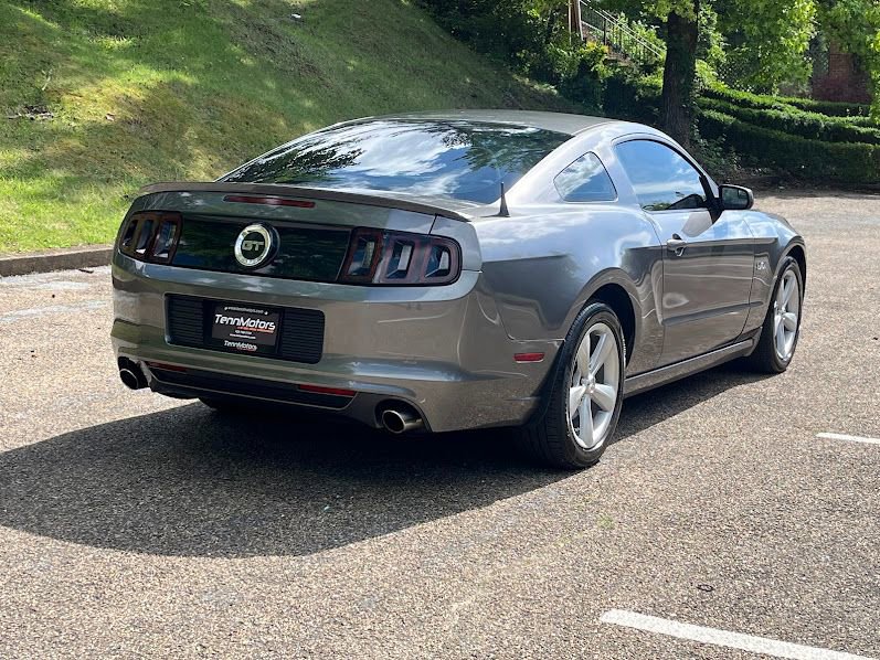 Used 2014 Ford Mustang GT RWD image 17