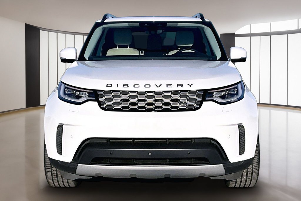 Certified 2023 Land Rover Discovery S AWD/4WD image 2