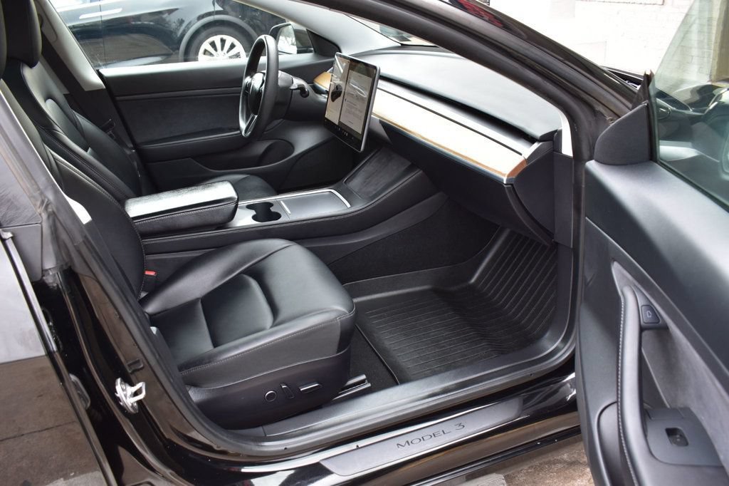 Used 2021 Tesla Model 3 Standard Range Plus RWD image 17