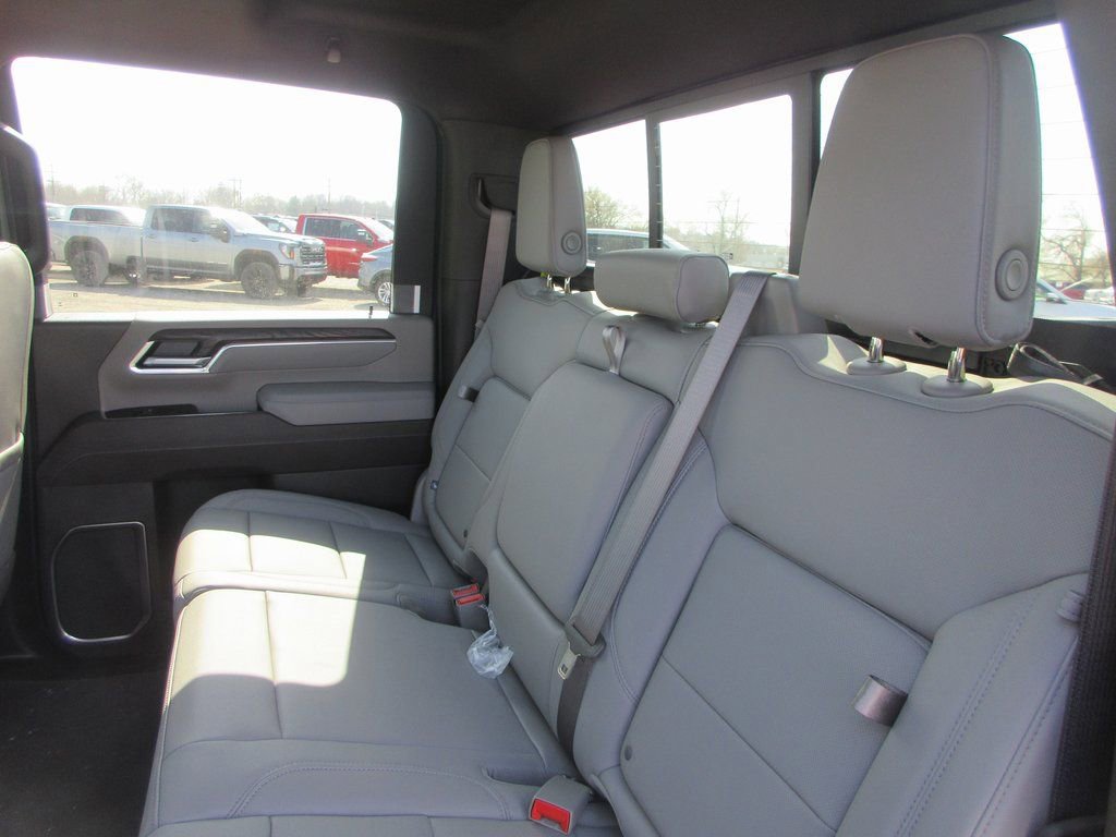 New 2026 GMC Sierra 3500 SLT w/ SLT Premium Package image 15