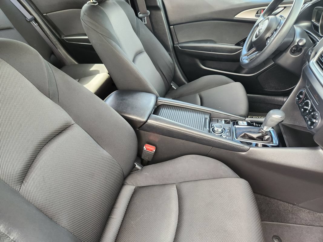 Used 2017 MAZDA MAZDA3 Sport FWD image 17