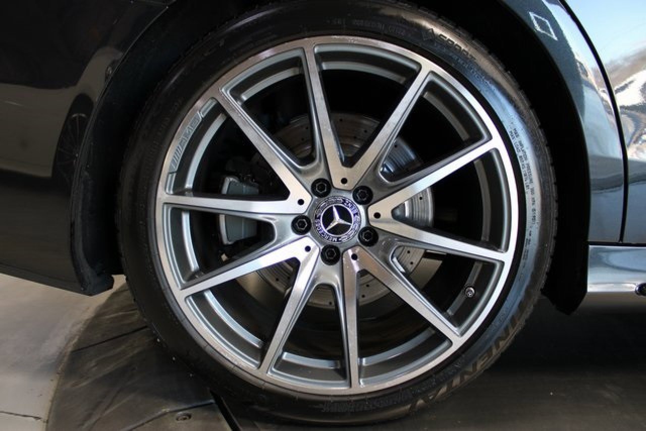 Used 2018 Mercedes-Benz S 450 Sedan image 36