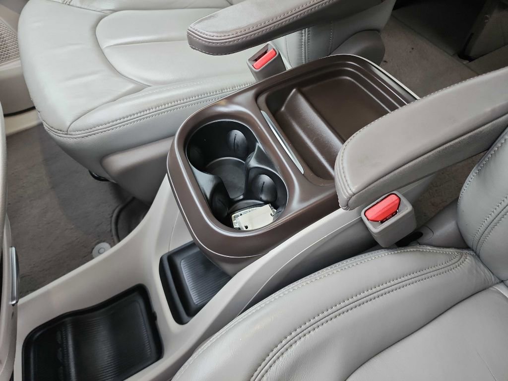 Used 2019 Chrysler Pacifica Touring Plus w/ Tire & Wheel Group image 25