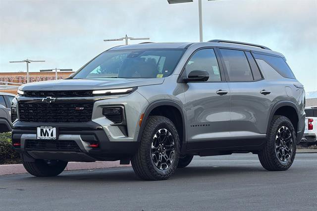 New 2027 Chevrolet Traverse Z71 w/ Enhanced Driving Package AWD/4WD image 8