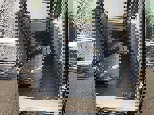 Used 2024 Chrysler Pacifica Limited image 18