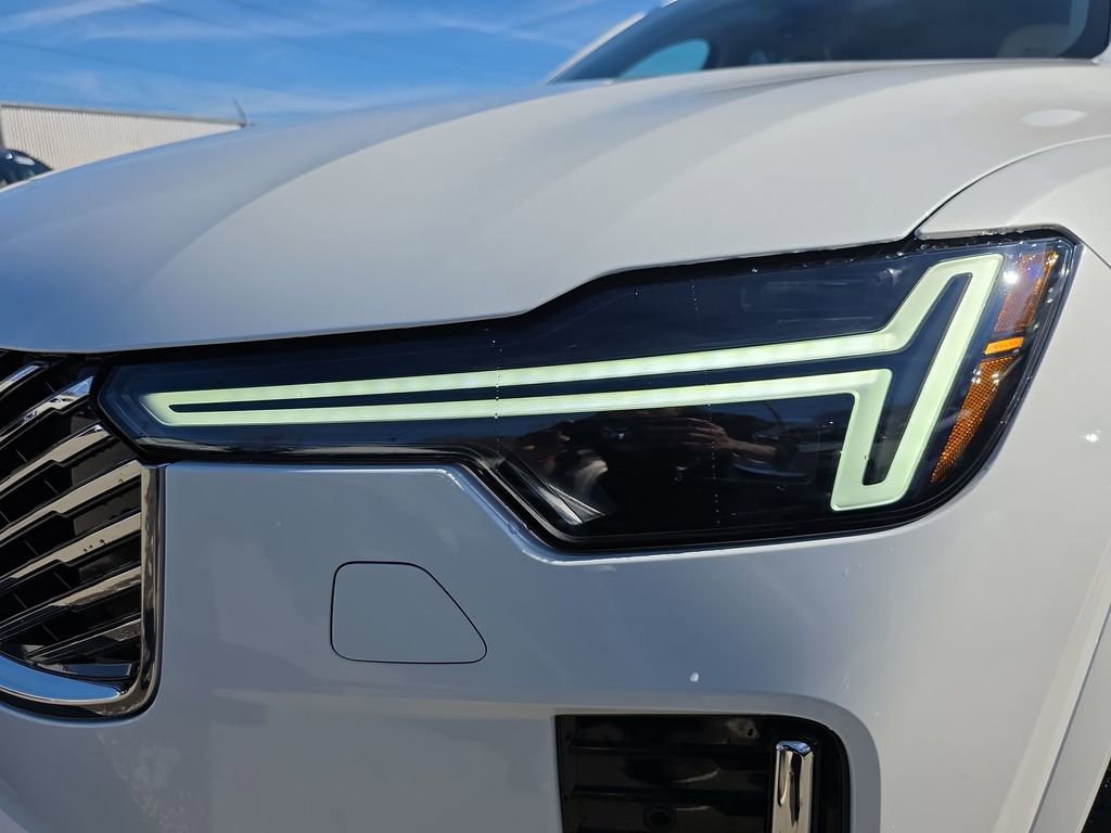 New 2026 Volvo XC90 B6 Ultra w/ Protection Package image 44