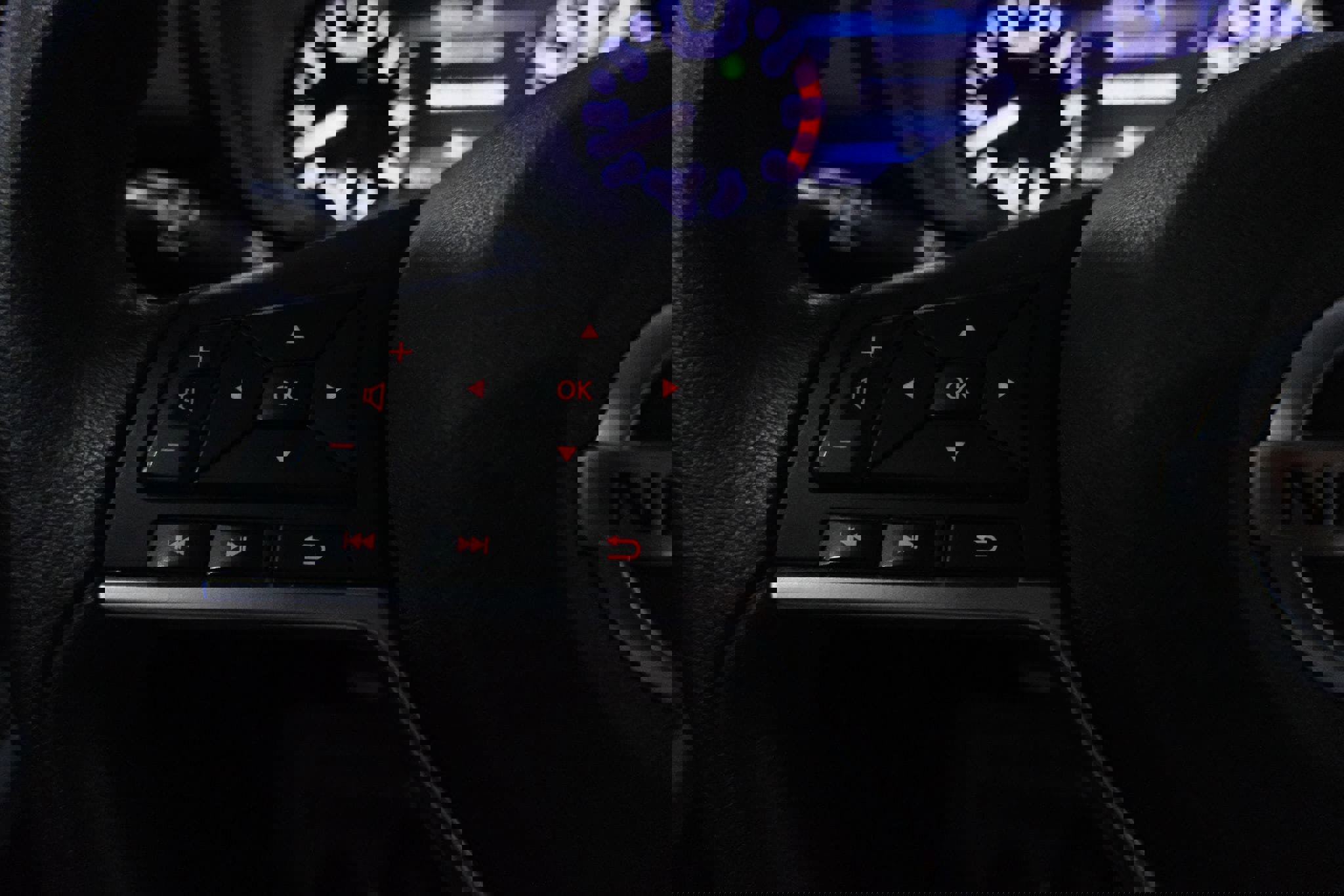 Used 2023 Nissan Sentra SV image 33