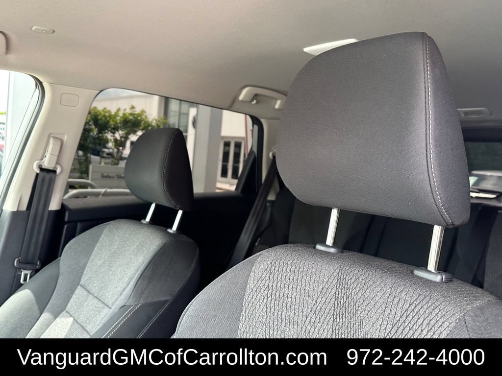 Used 2024 Nissan Rogue SV AWD/4WD image 10