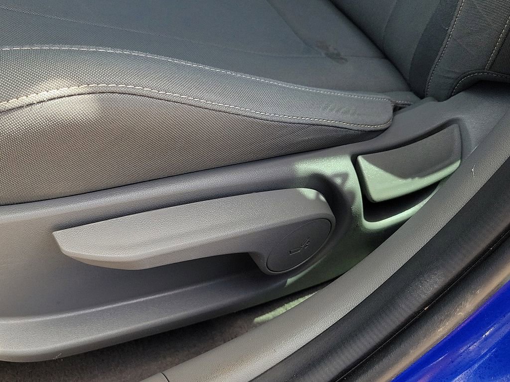 Used 2025 Hyundai Elantra SEL FWD image 20