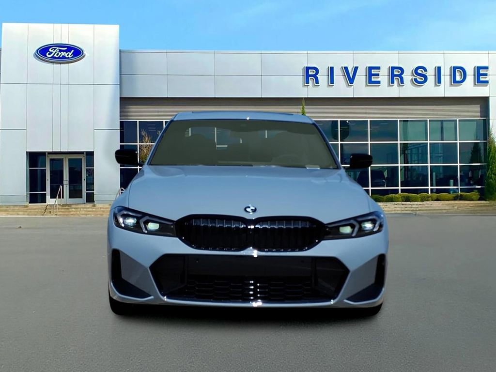 Used 2025 BMW 330i xDrive Sedan w/ M Sport Package AWD/4WD image 2