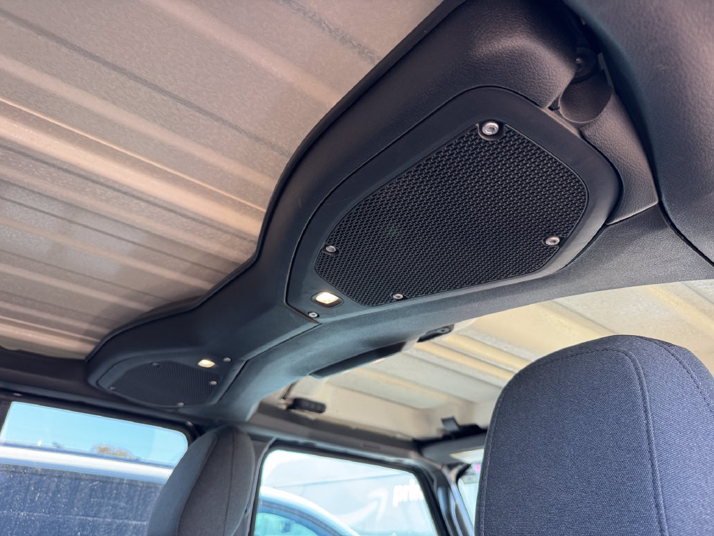 Used 2024 Jeep Wrangler Unlimited AWD/4WD image 23