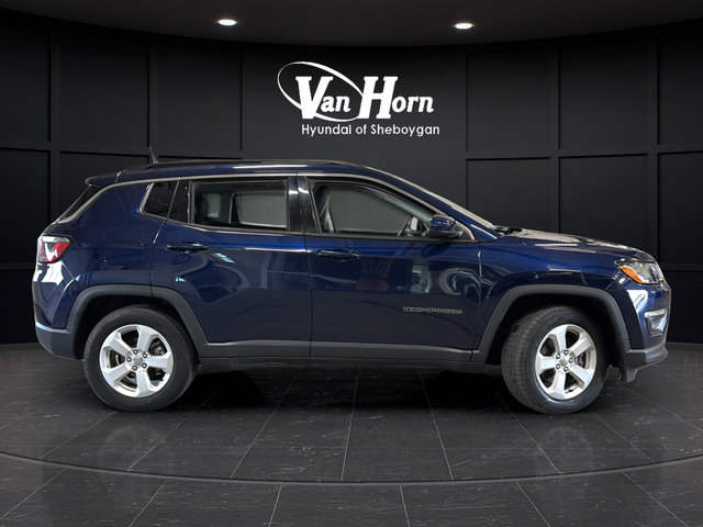 Used 2018 Jeep Compass Latitude w/ Popular Equipment Group FWD image 8
