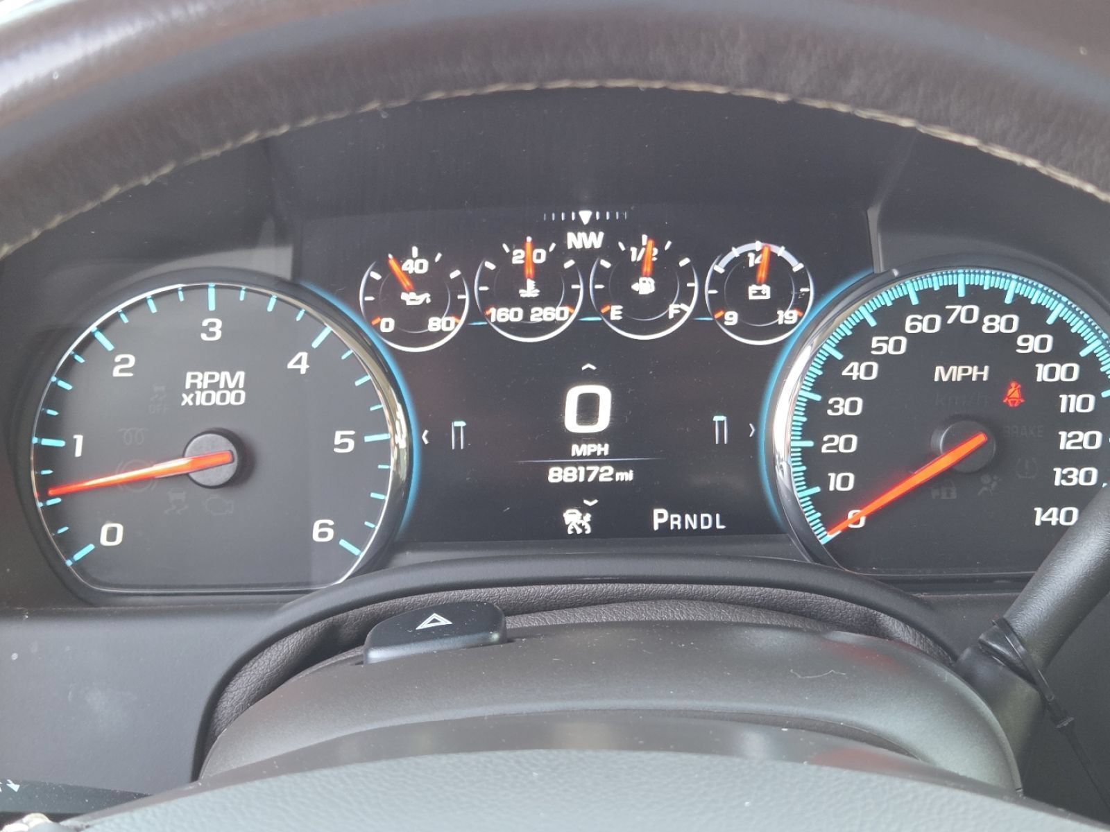 Used 2018 Chevrolet Suburban Premier AWD/4WD image 34