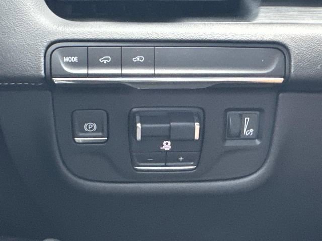 Used 2021 Cadillac Escalade Sport w/ Driver Assist Tech Package image 23