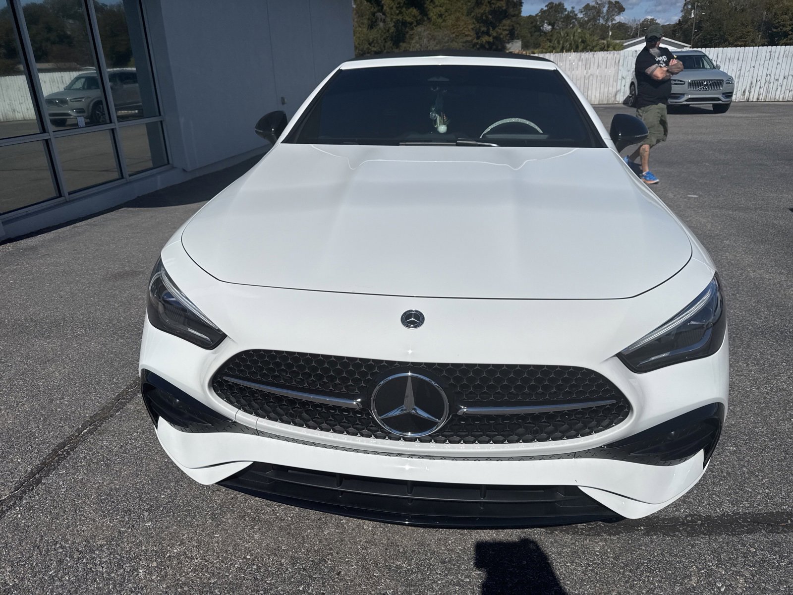 Used 2024 Mercedes-Benz CLE 300 4MATIC Cabriolet image 2