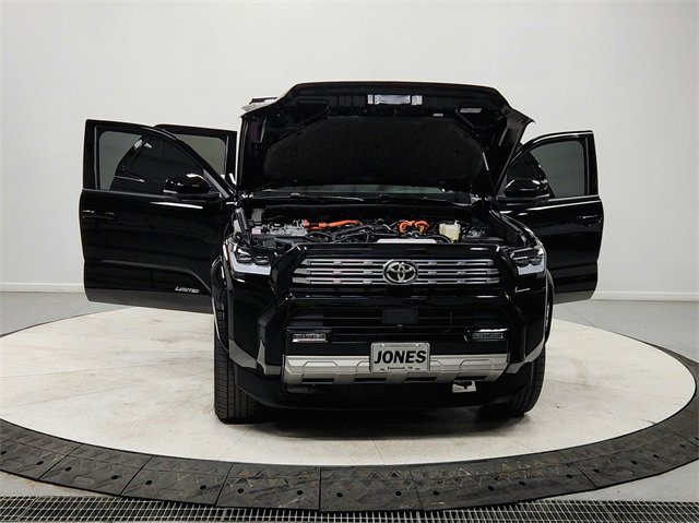 Used 2025 Toyota 4Runner Limited image 10