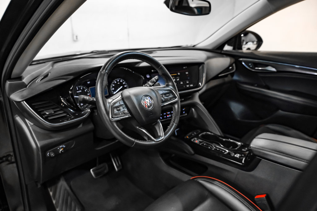 Used 2023 Buick Envision Essence w/ Sport Touring Package FWD image 3