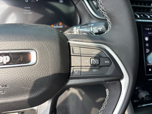 New 2026 Jeep Grand Cherokee Laredo X AWD/4WD image 21